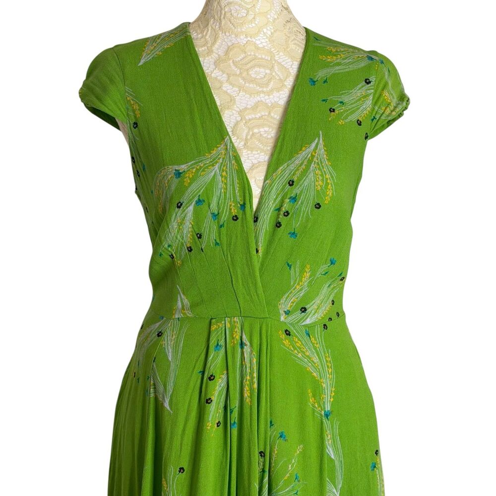 Free People Midi Dress Boho Fit Flare Floral Cap Sleeve Surplice Green 2 - Picture 3 of 8